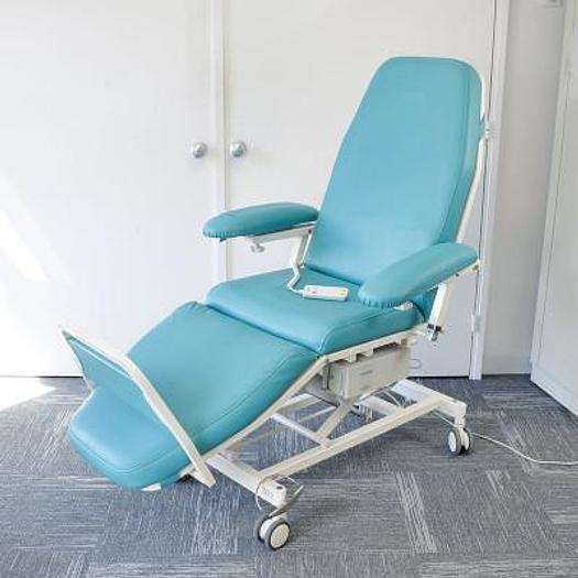 Used DIGITERM COMFORT 4 4-MOTOR HEMODIALYSIS/CHEMOTHERAPY CHAIR