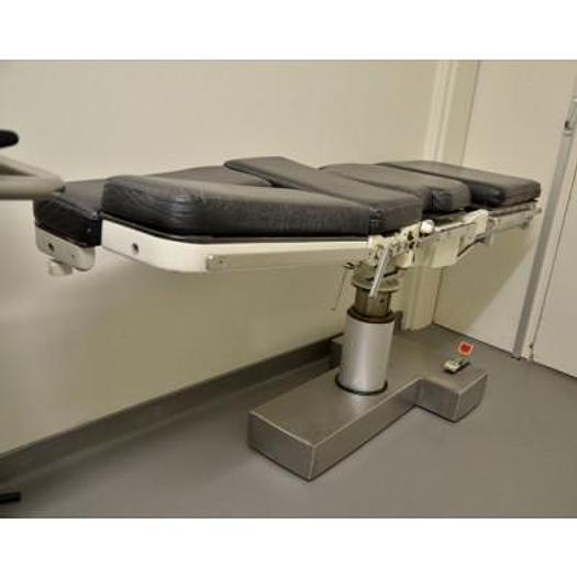 Used MAQUET UNIVERSAL OPERATING TABLE MODEL VELOX 1114-00, SEPARATE LEGS