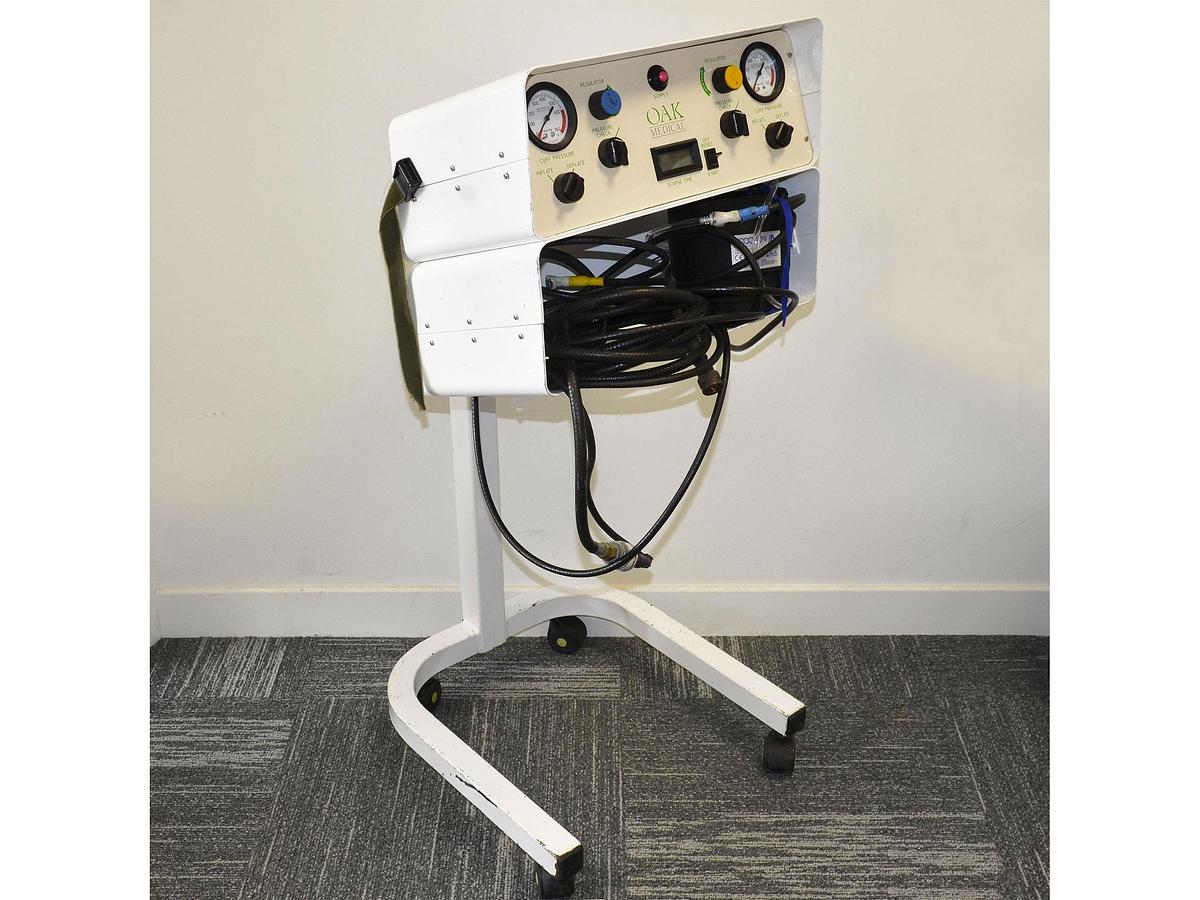 D'occasion ELECTRIC TOURNIQUET OAK MEDICAL