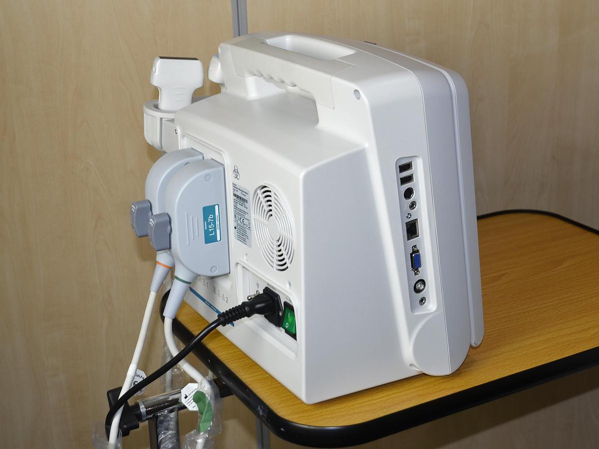 D'occasion EDAN U50 PORTABLE ULTRASOUND MACHINE WITH TWO PROBES