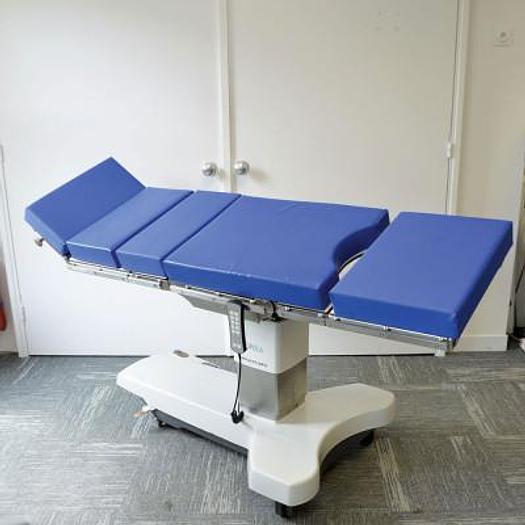 Used MERIVAARA ELECTRIC OPERATING TABLE OPERA MODEL