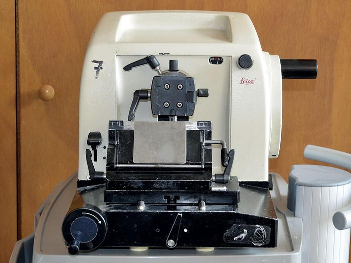 Used LEICA RM2125 MICROTOME