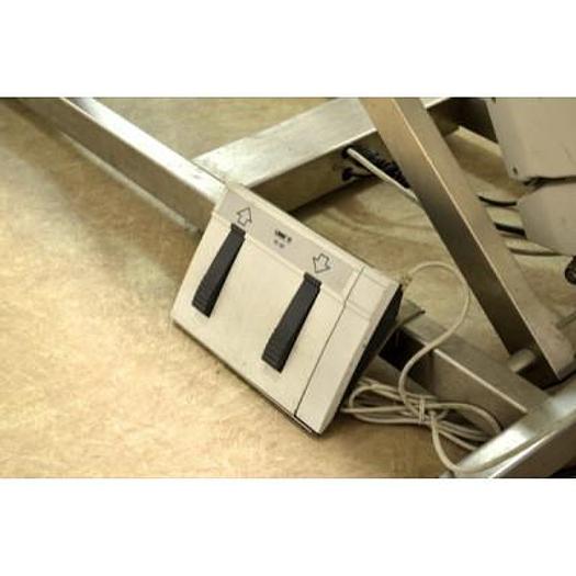 Used ELECTRIC VETERINARY CONSULTATION TABLE WITH BUILT-IN WEIGHING SCALE