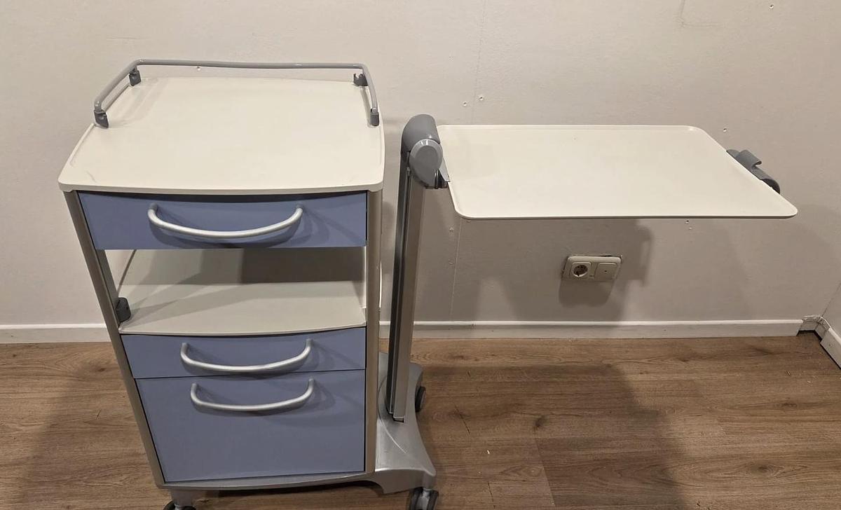 Rénové TABLE DE CHEVET avec ADAPTABLE REPAS STIEGELMEYER modele VITANO