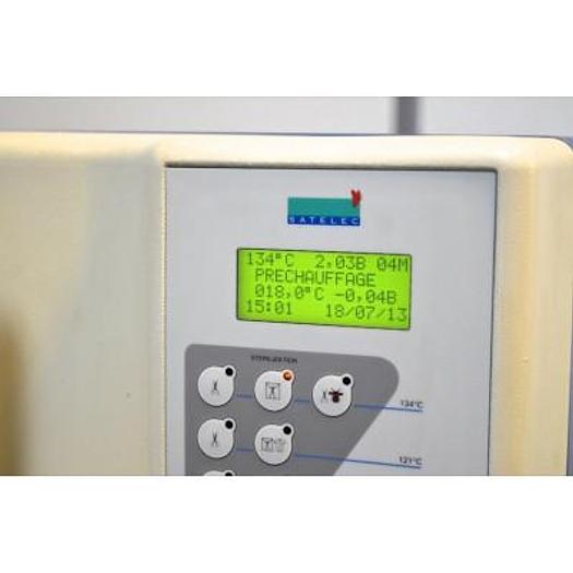 Used AUTOCLAVE 24 LITRES MARQUE SATELEC mod. VELA 170 Pulse