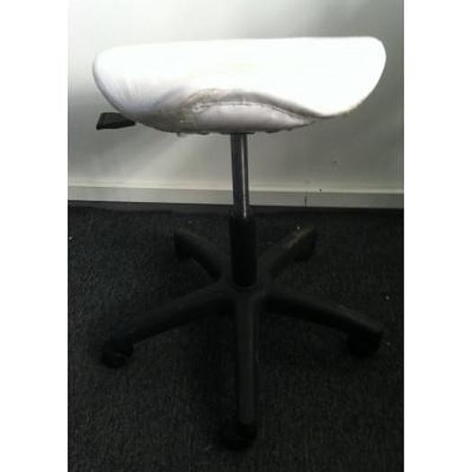 ANATOMIC STOOL, VARIABLE HEIGHT