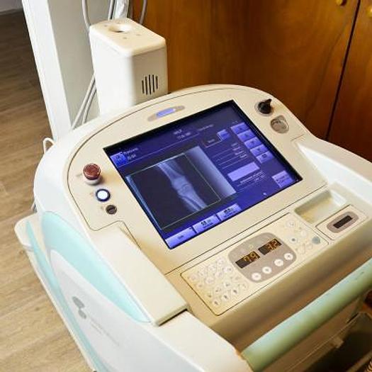 Used DIGITAL MOBILE RADIO SHIMADZU DART EVOLUTION WITH CXDI-55C PLANAR SENSOR, RADIO POWER 125 KV, 320 MAS, MOD. 2010