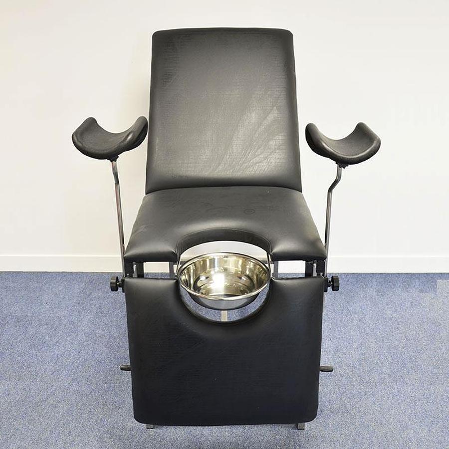 D'occasion GYNECOLOGICAL CONSULTATION TABLE