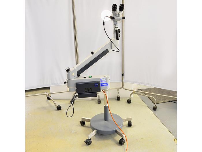 D'occasion COLPOSCOPE CARL ZEISS 150 FC AVEC SORTIE VIDEO