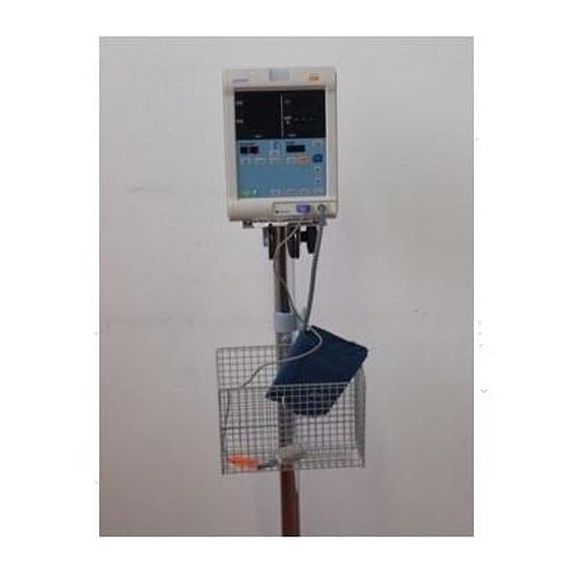 Used SENTRY SPO2 MONITOR AND CUFF TENSION ON CART