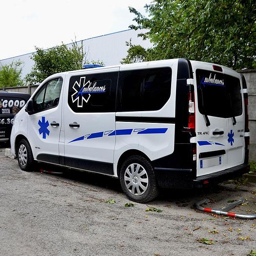 Used AMBULANCE RENAULT TRAFFIC AMENAGÉ