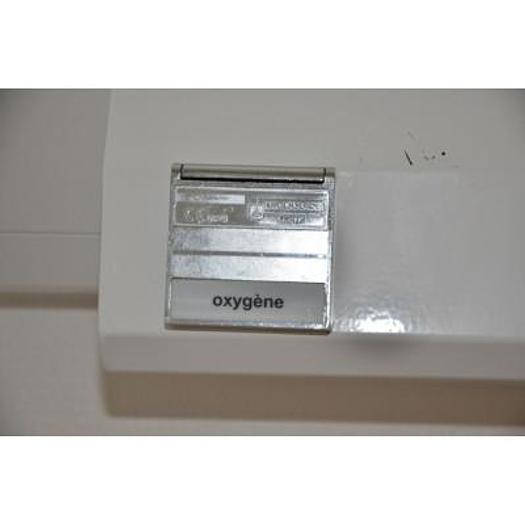 Used RECOVERY ROOM RAMP WITH 7 STATIONS EACH CONTAINING 02, NITROUS OXIDE, AIR, 2 X VACUUM