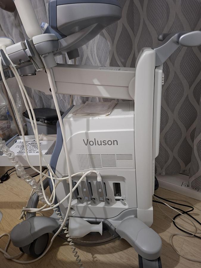 Rénové ECHOGRAPHE GYNECOLOGIQUE Voluson S6