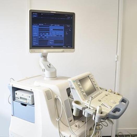 Used TOSHIBA APLIO ARTIDA 3D/4D COLOR ECHOCARDIOGRAPH, FLAT SCREEN