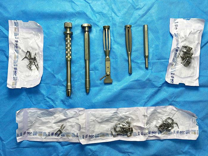 Used BLOUNT STAPLES SET