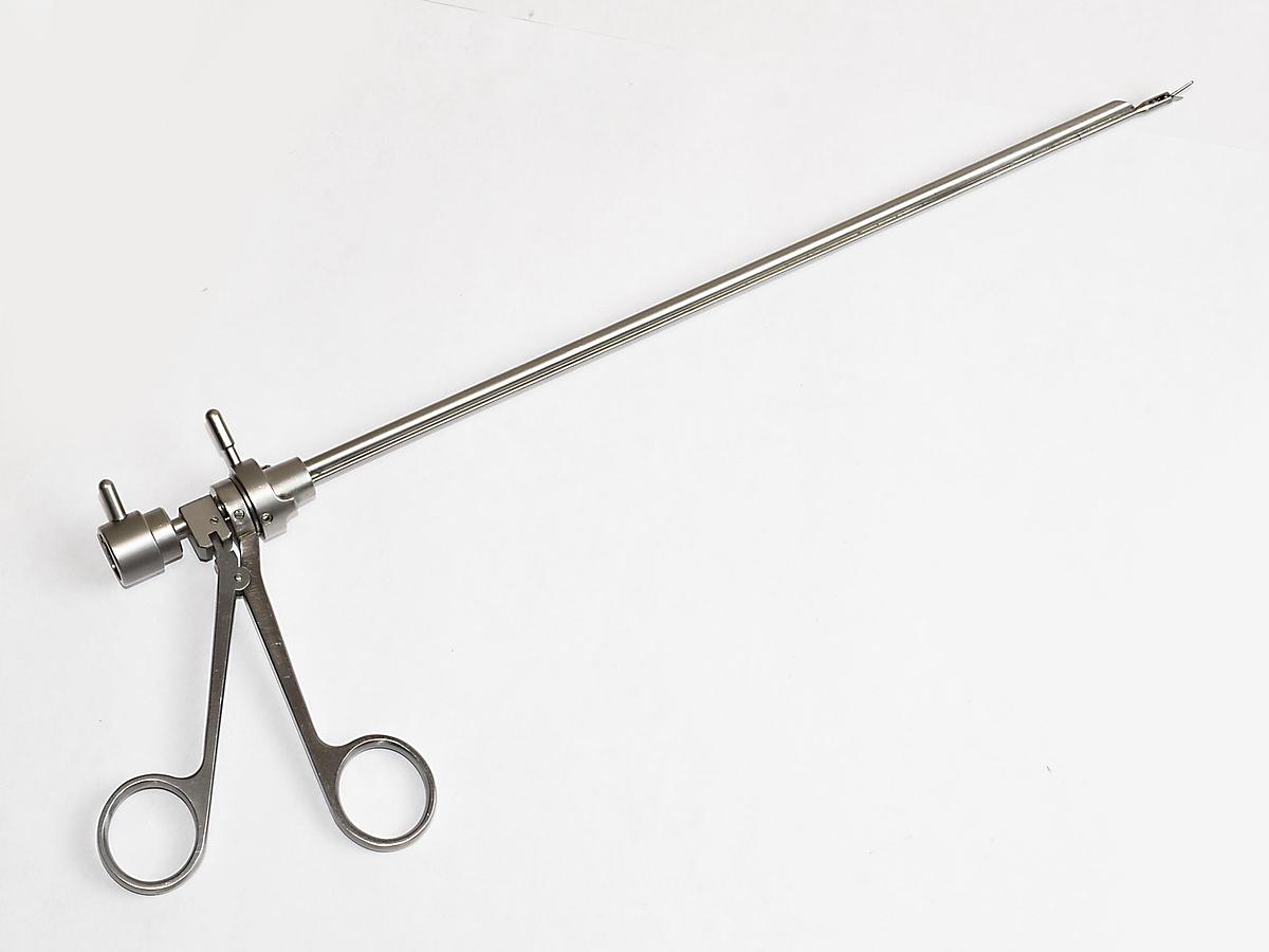 PINCE OPTIQUE CISEAUX À BIOPSIE 4MM