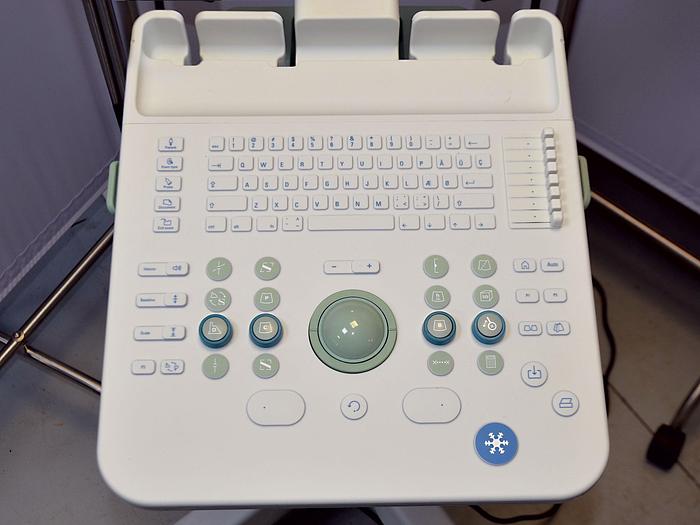 Used ECHOGRAPH BK FOCUS 700 (model 1202)