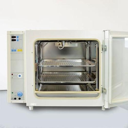 Used HERAEUS BB 6060 INCUBATOR, CO2 OVEN (FIV), 60 LITERS