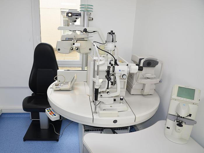 Used NIDEK OPHTHALMOLOGICAL CONSULTATION TABLE