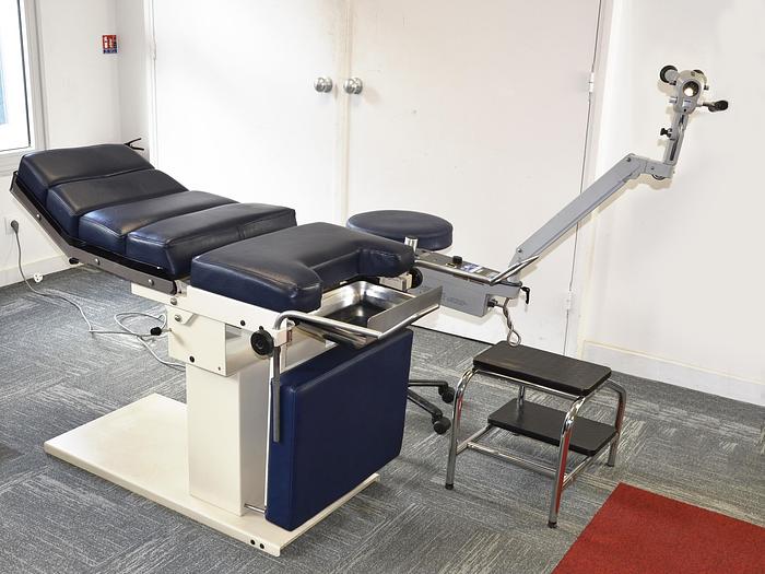 original-d-occasion-table-d-examen-gyneco-avec-colposcope-zeiss-opmi-99.JPG