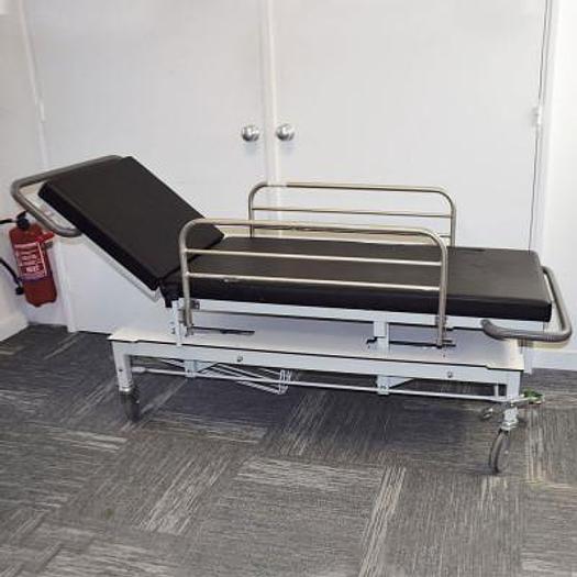 Used 2-SECTION STRETCHER HYDRAULIC LIFT WITH HIDEMAR SIDE RAILS