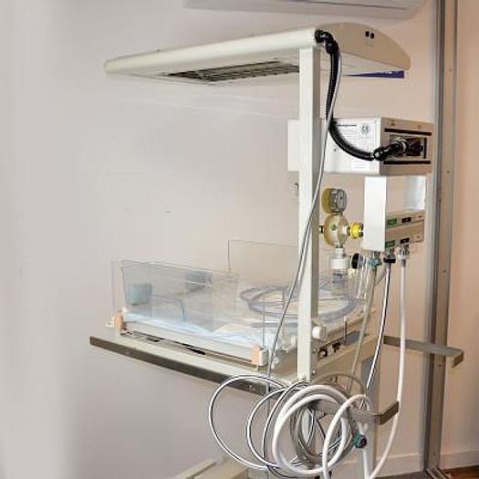 Used NEONATAL RESUSCITATION TABLE MEDIPREMA ISIS