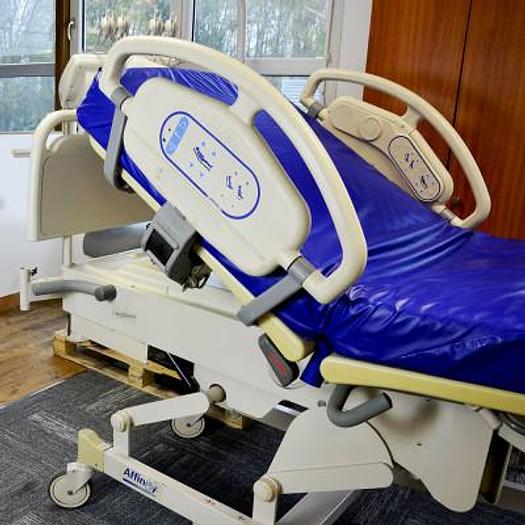 Used HILL ROM AFFINITY 3 DELIVERY BED, ELECTRIC MOVEMENTS, BARRIER CONTROL