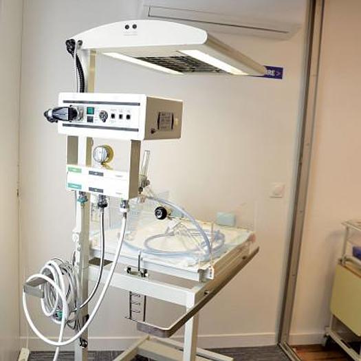 Used NEONATAL RESUSCITATION TABLE MEDIPREMA ISIS