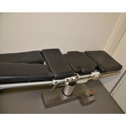 Used MAQUET UNIVERSAL OPERATING TABLE MODEL VELOX 1114-00, SEPARATE LEGS