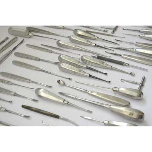 Used ORTHOPEDICS SET OF CURETTES AND SQUARE TIPS