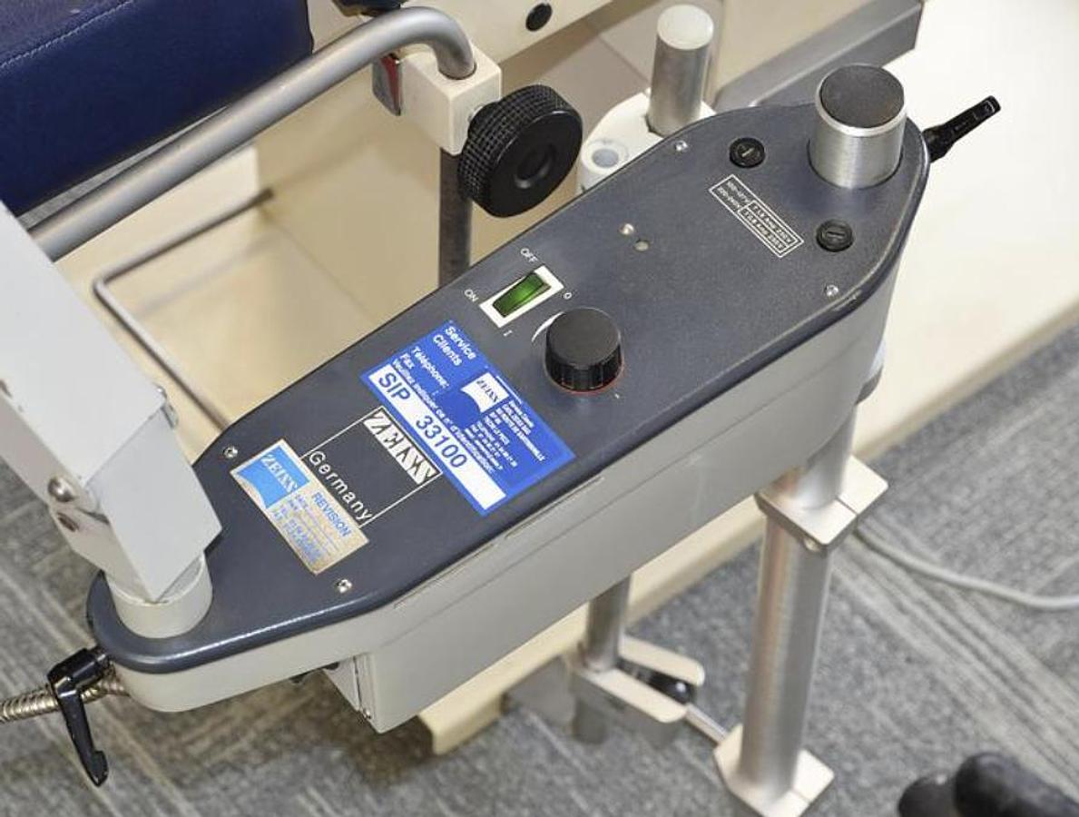 D'occasion COLPOSCOPE ZEISS OPMI 99 A FIXER SUR CHAISE GYNECOLOGIQUE