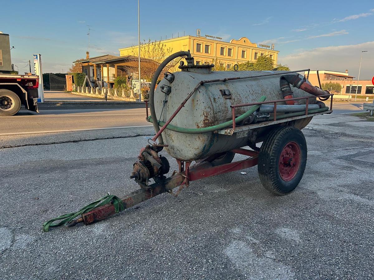 Usato Botte liquame Scalvenzi 30 q
