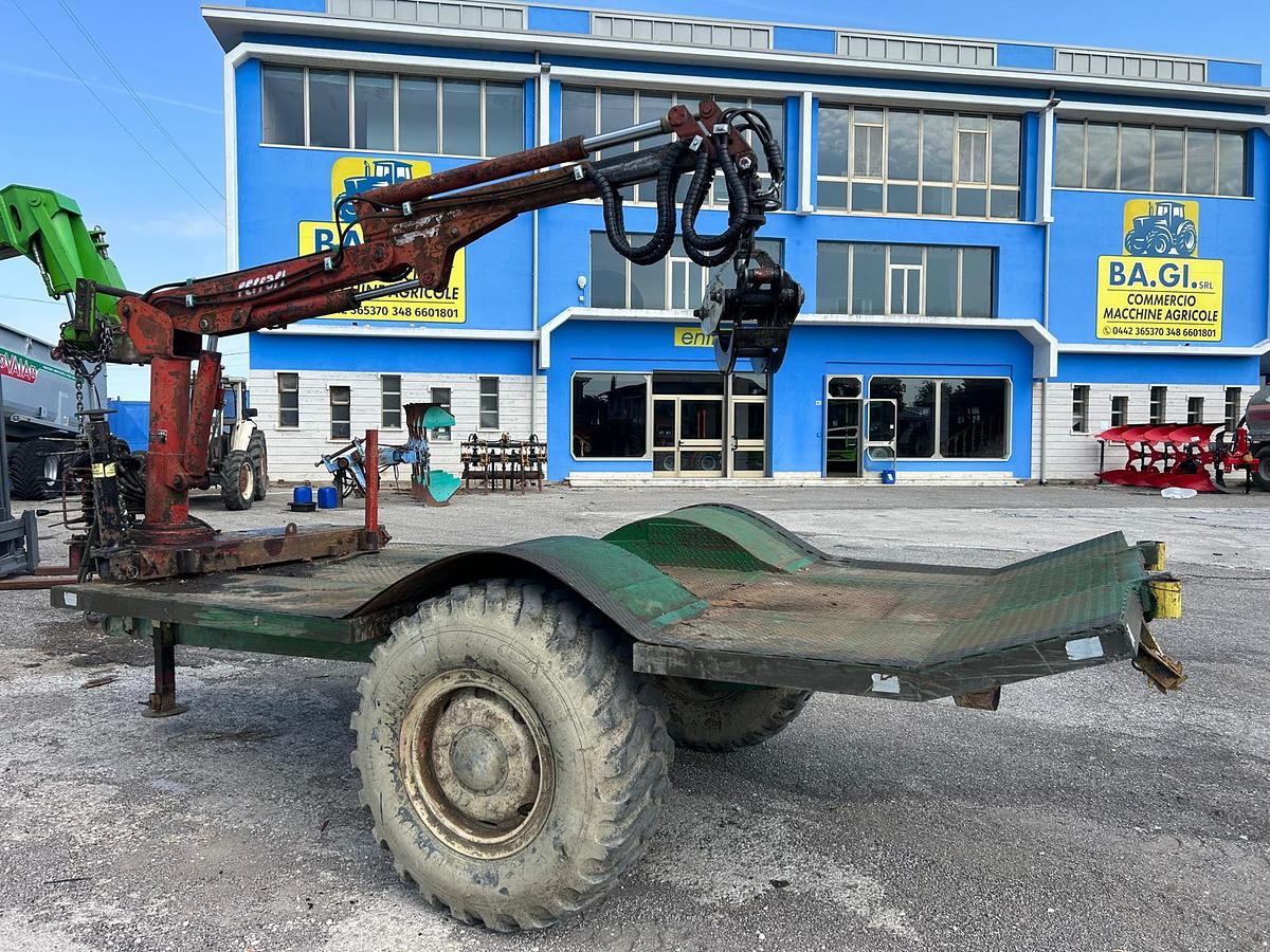 Usato Rimorchio artigiano forestale con gru