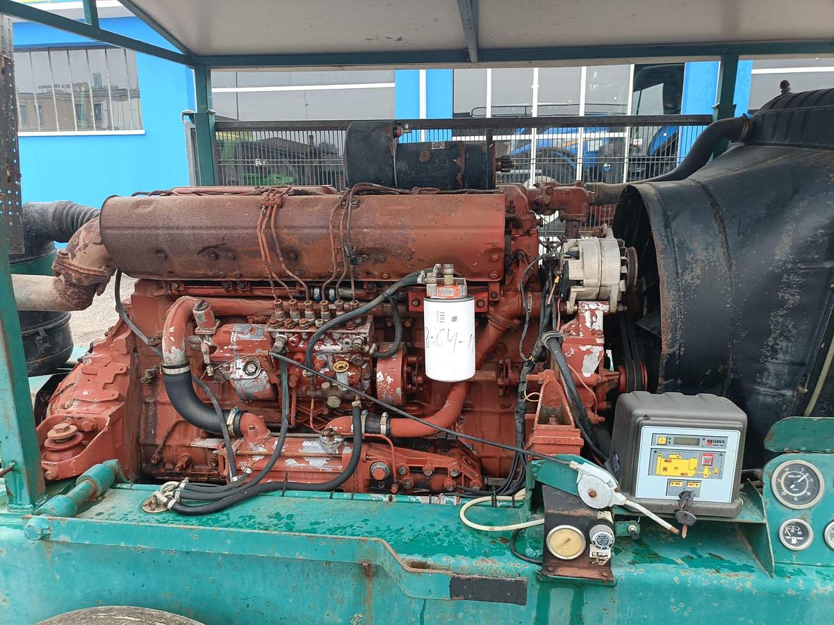 Usato gruppo motopompa con motore da camion 6 cilindri