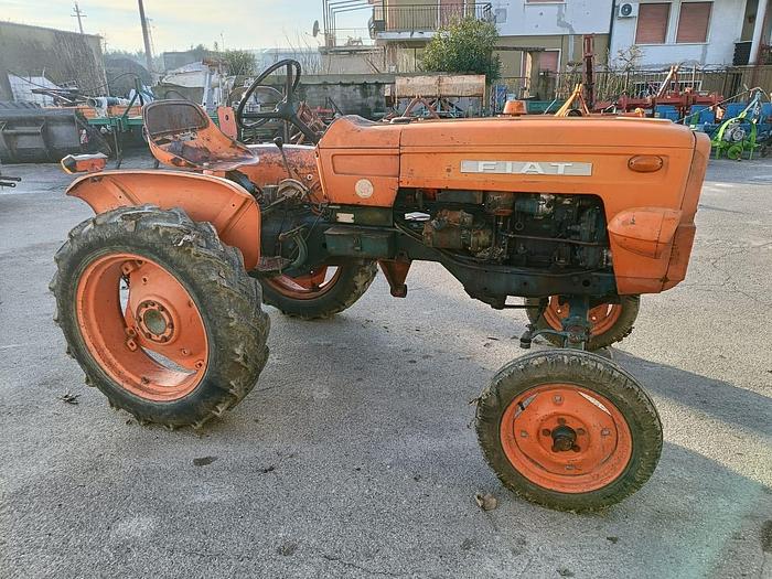 Usato Fiat 215 con sollevatore posteriore