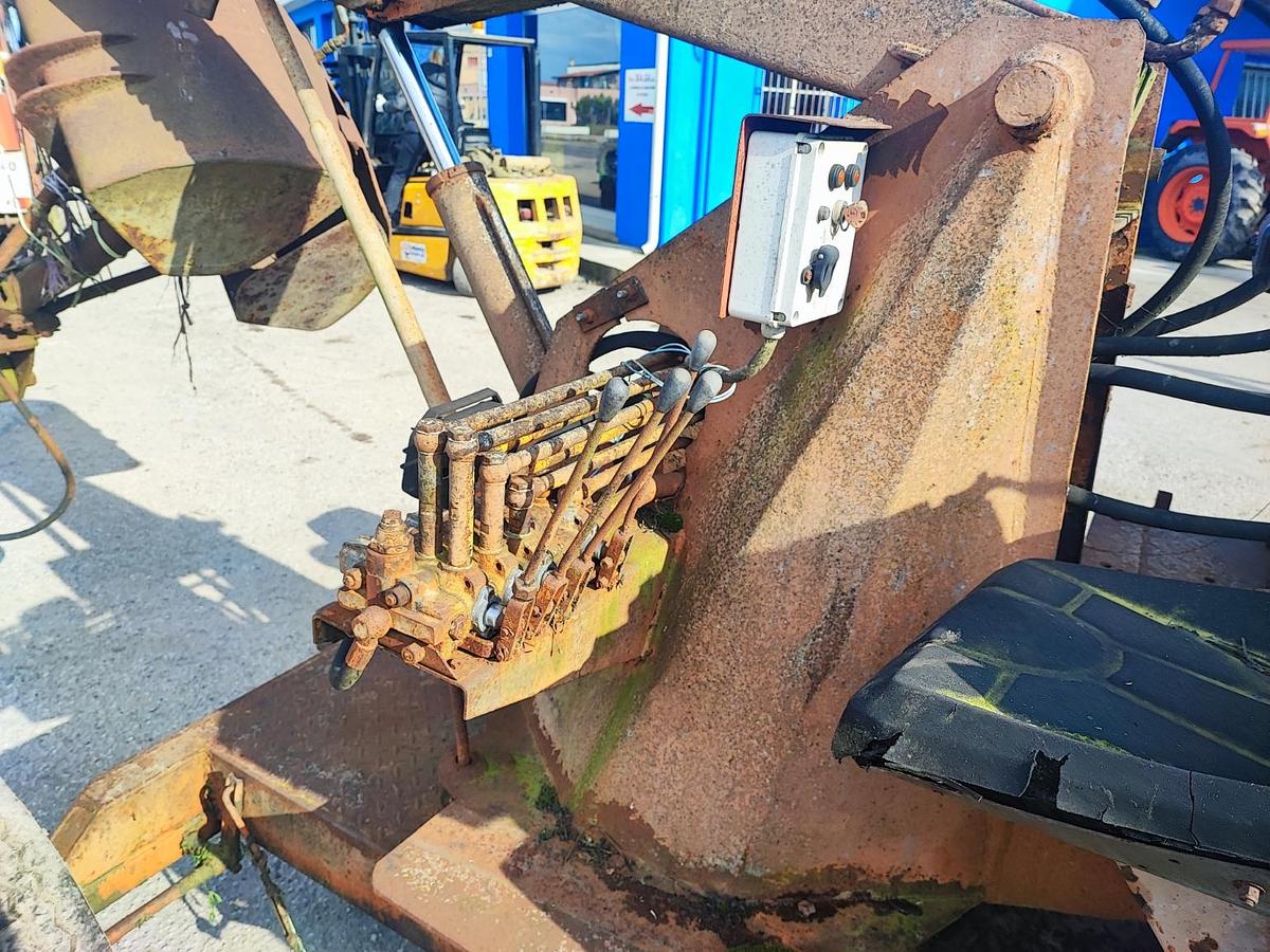 Usato Caricaletame a motore non funzionante