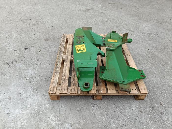 Usato Caricatore John Deere 583 con staffe e joystick