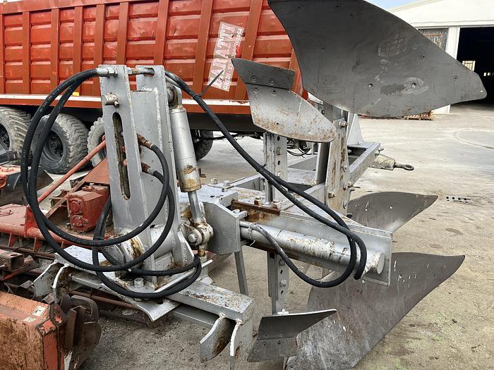 Usato Aratro bivomere Scalmana modello B255