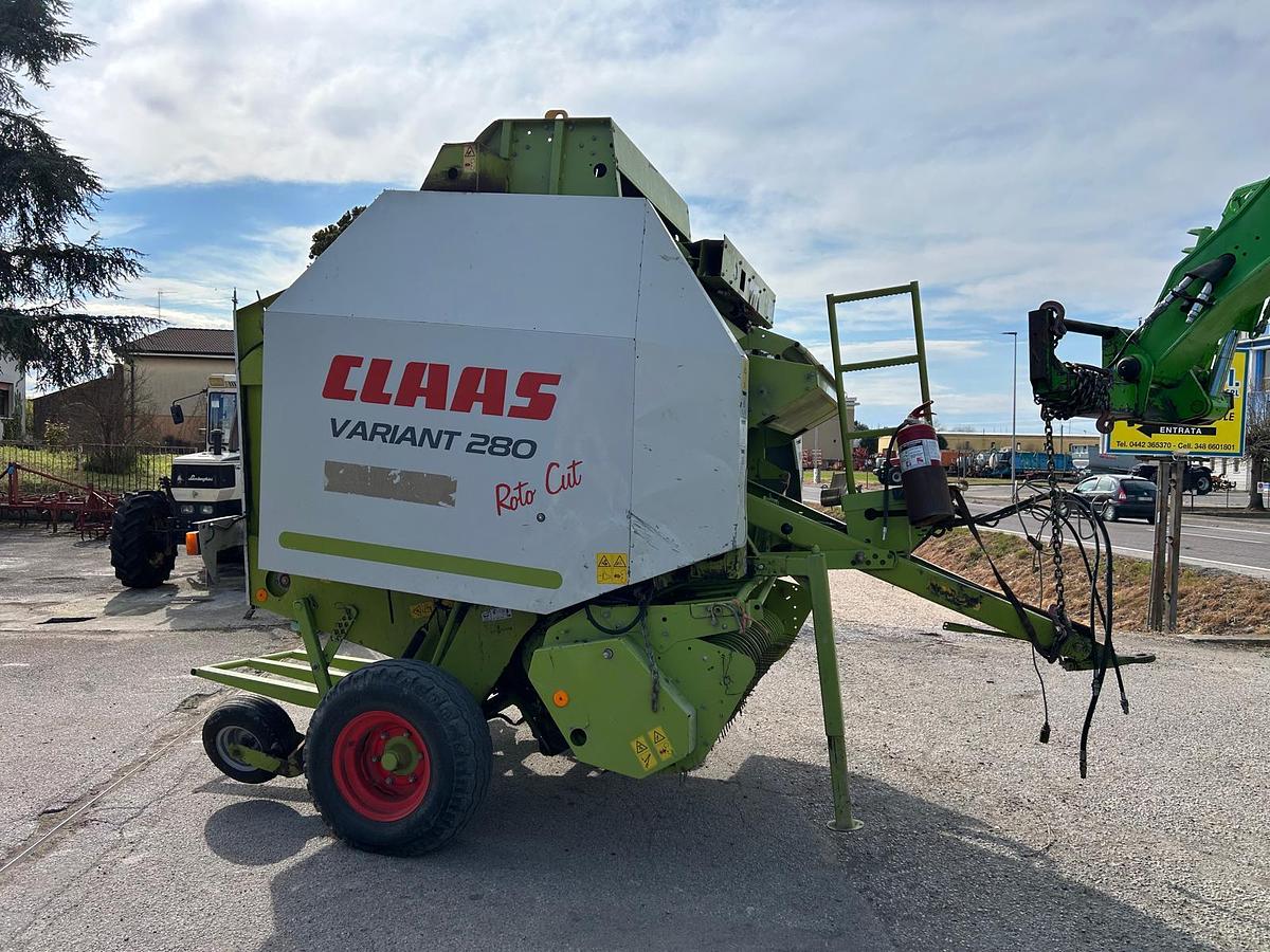 Usato Rotopressa Claas Variant 280 Roto Cut- anno 2006