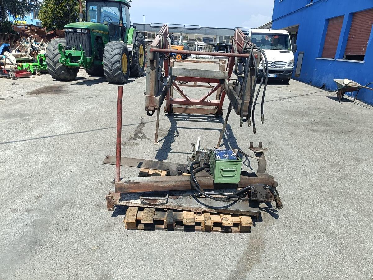 Usato caricatore frontale per massey ferguson 4 cilindri