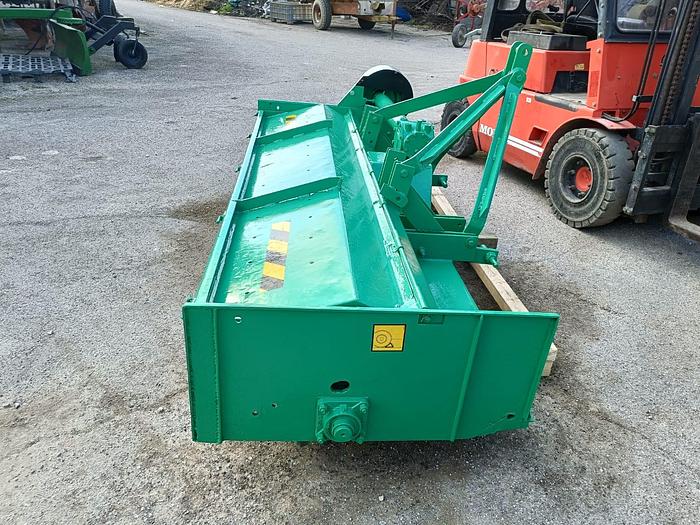 Usato Trincia a coltelli da 2,80 m