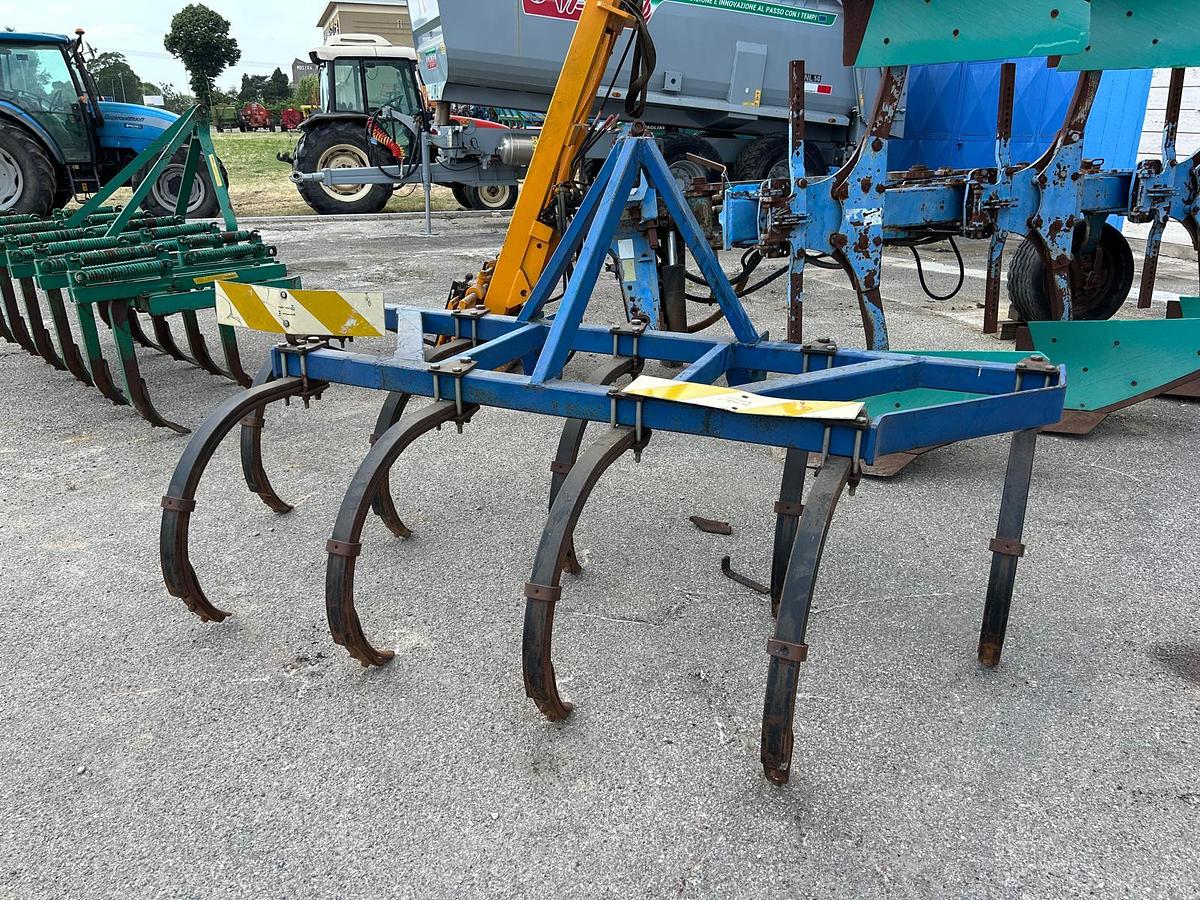 Usato Estirpatore preparatore 9 ancore da 2,55 m