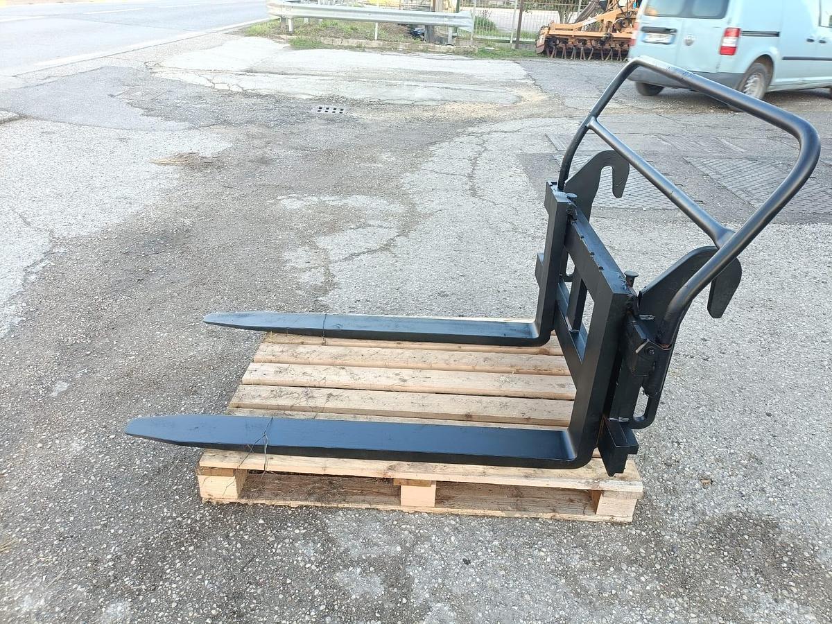 Usato Forche per telescopico Terexlift 2506