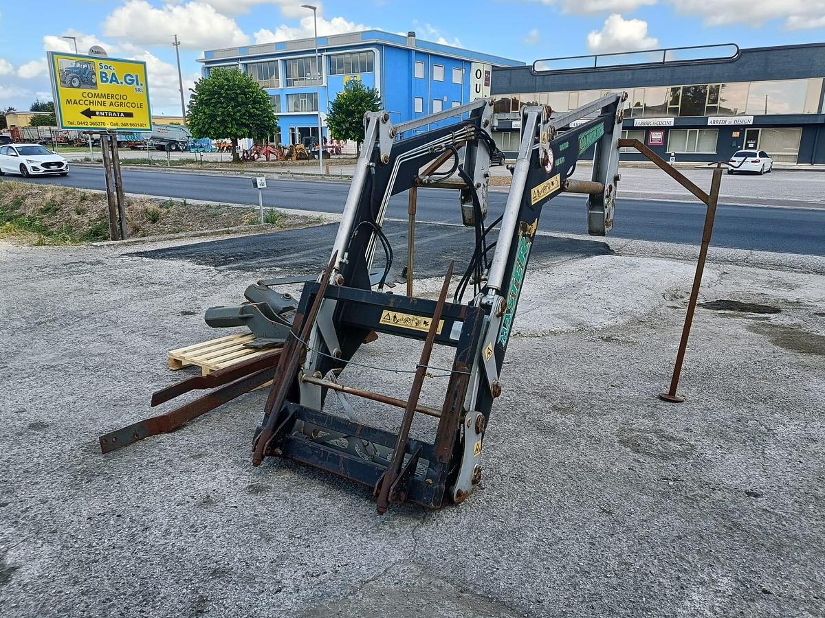 Usato caricatore frontale Nocese AN678 x Fendt