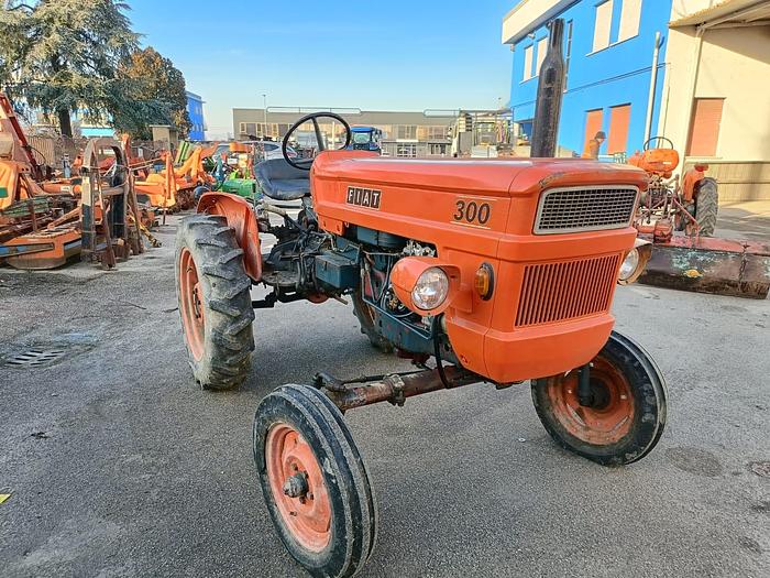 Usato Fiat 300 - ore 4000