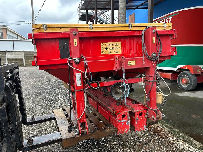 Usato Seminatrice di precisione MaterMacc- 8 file