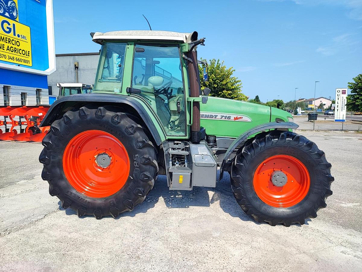 Usato Fendt 716 Vario-motore e cambio rifatti