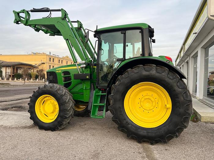Usato John Deere 6630 caricatore Bonatti- anno 2010