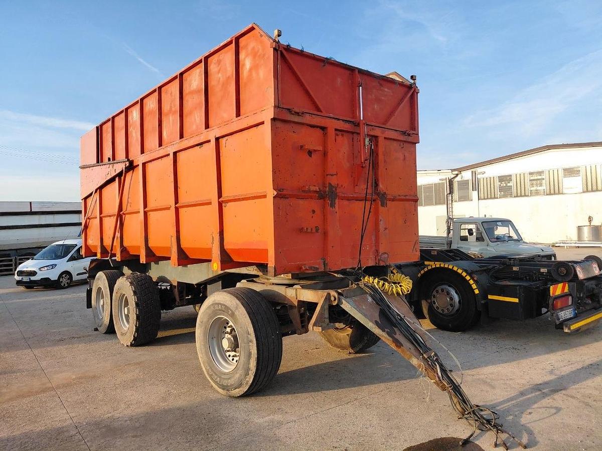 Usato rimorchio Negrizzolo 200 q trilaterale