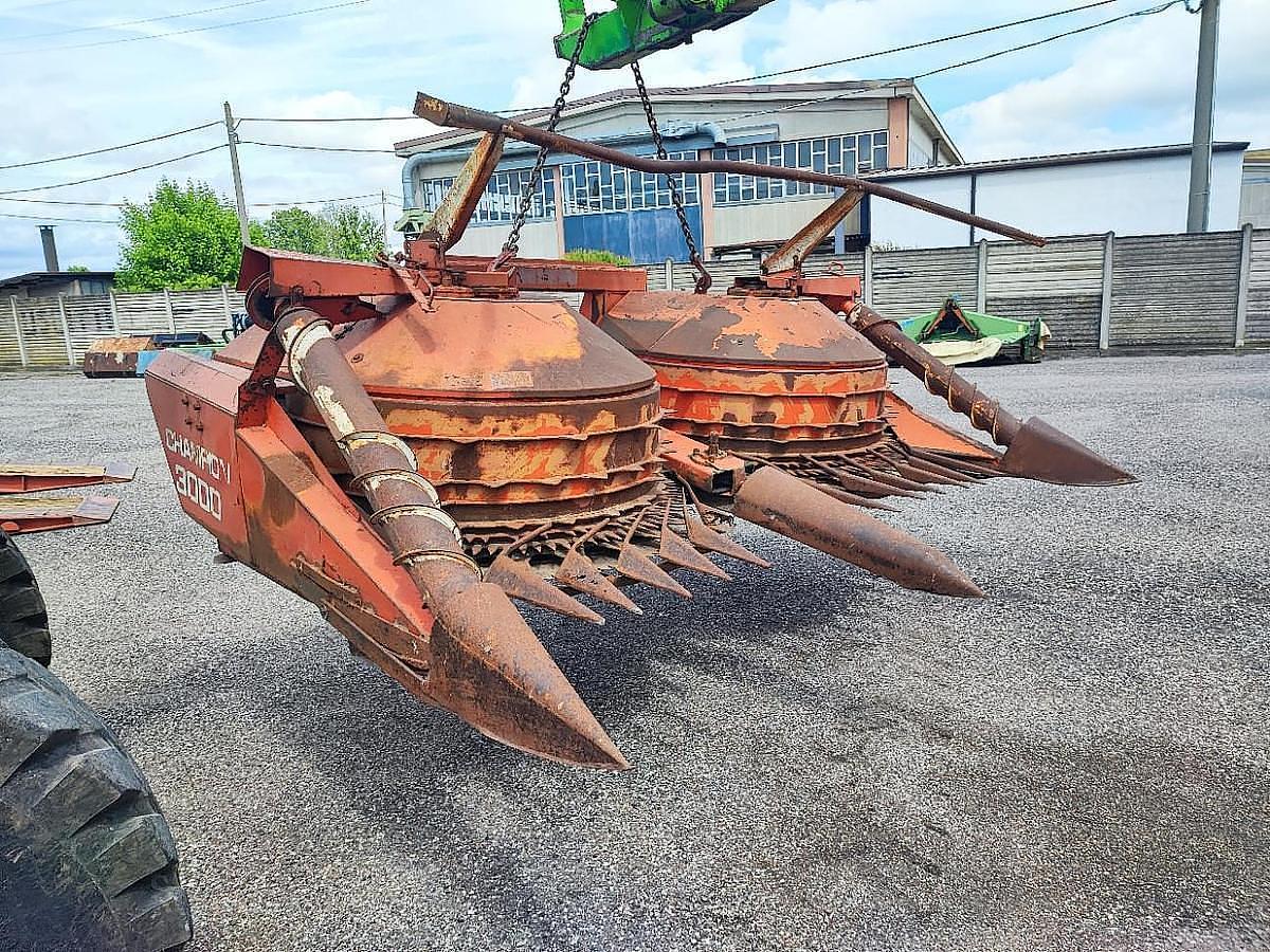 Usato Trincia semovente Ford New Holland 2305 con barra